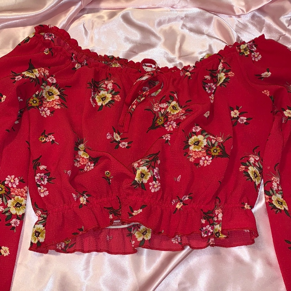 Cute flower long sleeve off the shoulder blouse